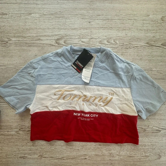 NWT Tommy Hilfiger Vintage Tommy Jeans Cropped Short Sleeve Tee Shirt XS - Picture 3 of 16